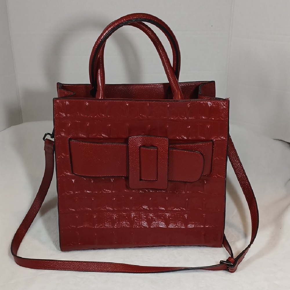 Passage Elegant Red Croc-Embossed Tote Bag